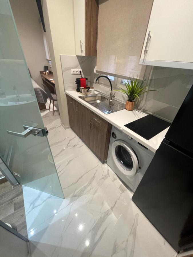 Maestrale 315° Apartments ネア・ミカニオーナ エクステリア 写真